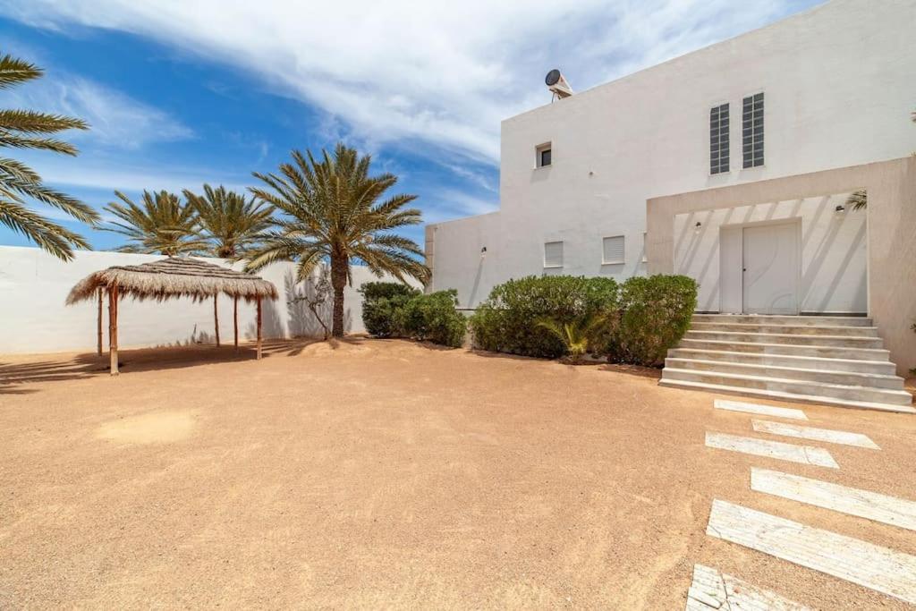 Dar Meryem Villa Piscine Sans Vis-A-Vis Djerba Мидун Екстериор снимка